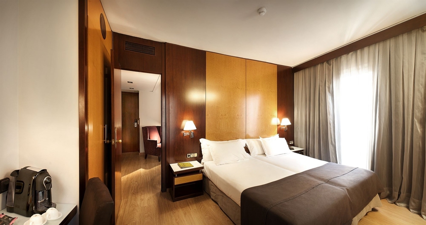 Imagen de la habitación del Hotel Silken Ramblas. Foto 9