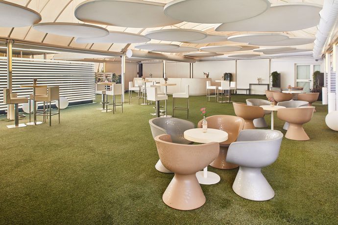 Imagen del bar/restaurante del Hotel Silken Reino De Aragón. Foto 3