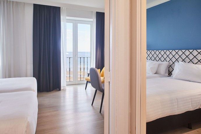 Imagen de la habitación del Hotel Silken Rio Santander. Foto 6