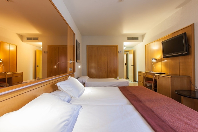 Imagen de la habitación del Hotel Silken Rona Dalba. Foto 6