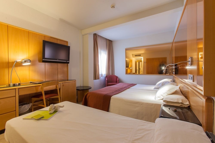 Imagen de la habitación del Hotel Silken Rona Dalba. Foto 7