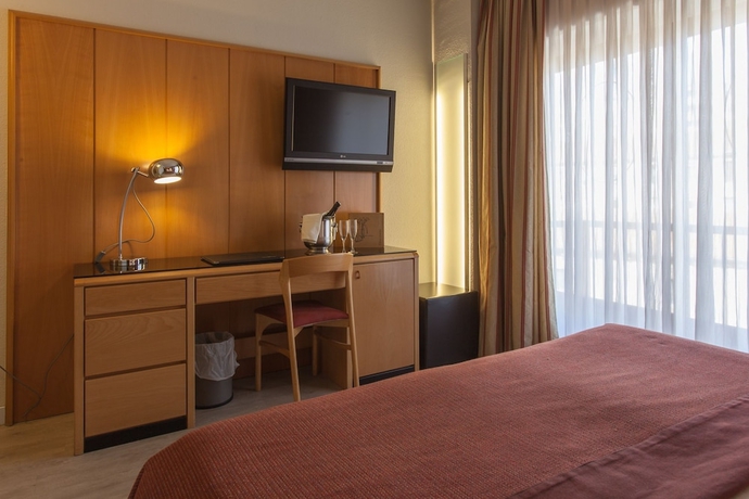 Imagen de la habitación del Hotel Silken Rona Dalba. Foto 11