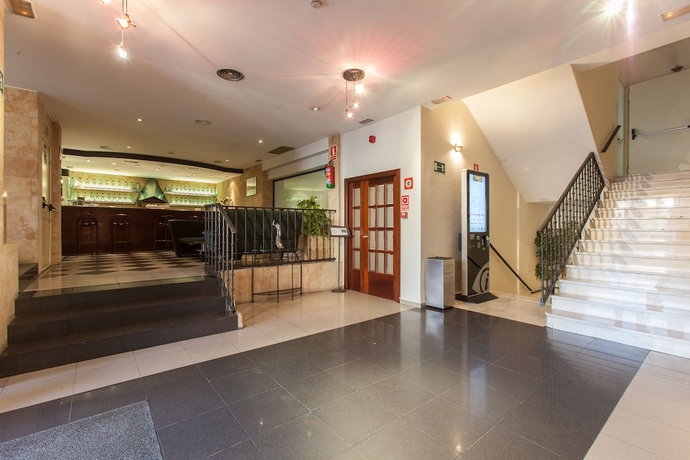 Imagen de los interiores del Hotel Silken Rona Dalba. Foto 16