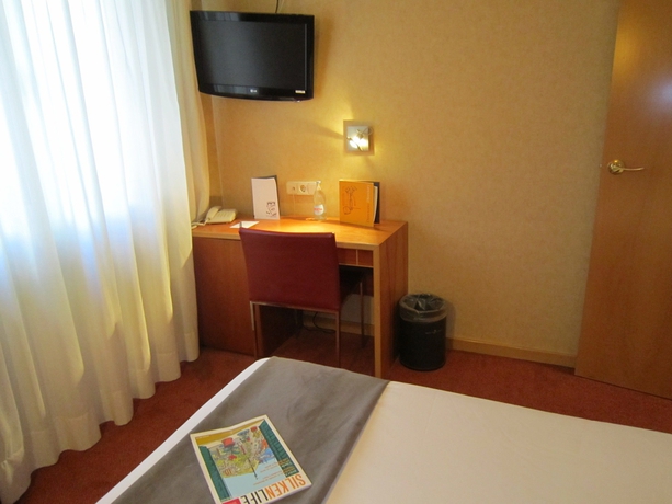 Imagen de la habitación del Hotel Silken Sant Gervasi. Foto 8