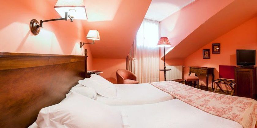 Imagen de la habitación del Hotel Silken Spa La Hacienda De Don Juan. Foto 7