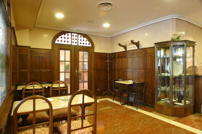 Imagen del bar/restaurante del Hotel Silken Spa La Hacienda De Don Juan. Foto 3