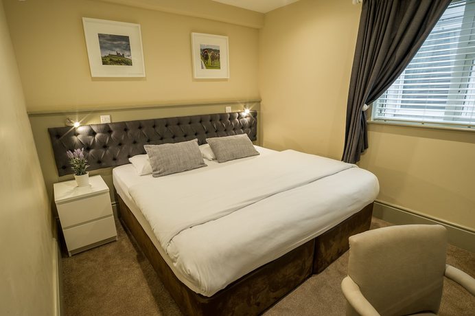 Imagen de la habitación del Hotel Silken Thomas. Foto 9