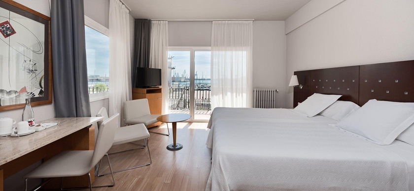 Imagen de la habitación del Hotel Silken Turcosa. Foto 4