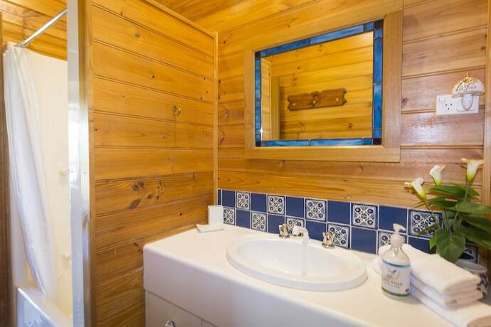 Imagen de la habitación del Hotel Silky Oak Cottage. Foto 17