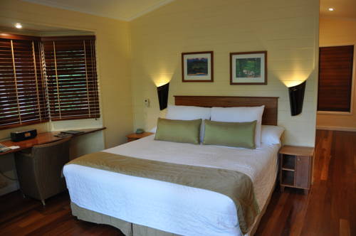 Imagen de la habitación del Hotel Silky Oaks Lodge. Foto 5