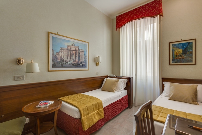Imagen de la habitación del Hotel Silla, Vaticano. Foto 12