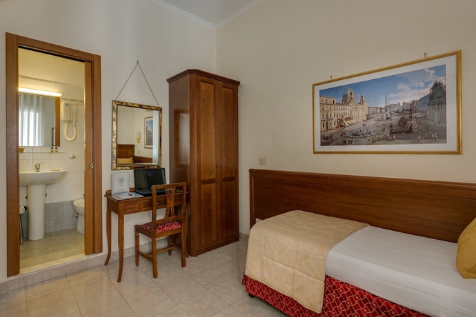 Imagen de la habitación del Hotel Silla, Vaticano. Foto 15