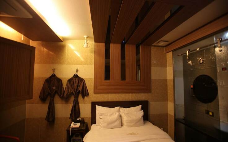 Imagen de la habitación del Hotel Sillim Nice Time. Foto 15
