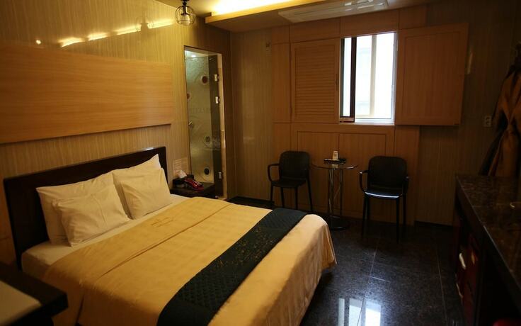 Imagen de la habitación del Hotel Sillim Nice Time. Foto 19