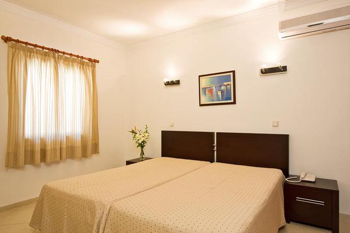 Imagen de la habitación del Hotel Silmar. Foto 5