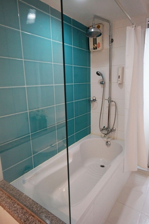 Imagen de la habitación del Hotel Silom Convent Garden. Foto 8