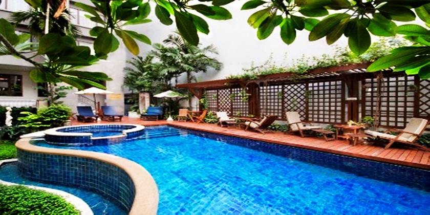 Imagen de la piscina del Hotel Silom Serene, A Boutique. Foto 15