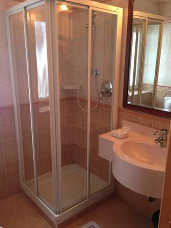 Imagen de la habitación del Hotel Silvana. Foto 4