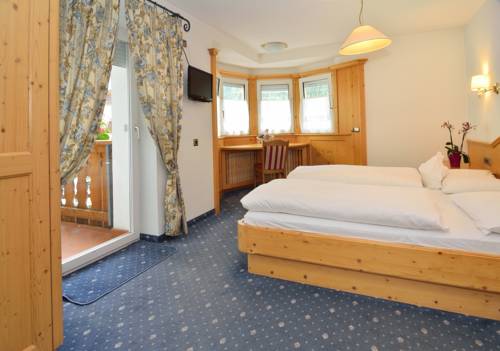 Imagen de la habitación del Hotel Silvana. Foto 11