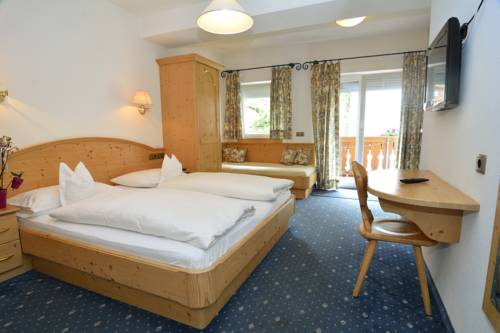 Imagen de la habitación del Hotel Silvana. Foto 12