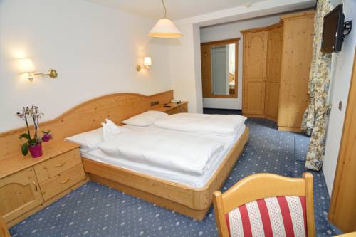 Imagen de la habitación del Hotel Silvana. Foto 14