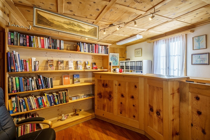 Imagen de los interiores del Hotel Silvapina. Foto 19