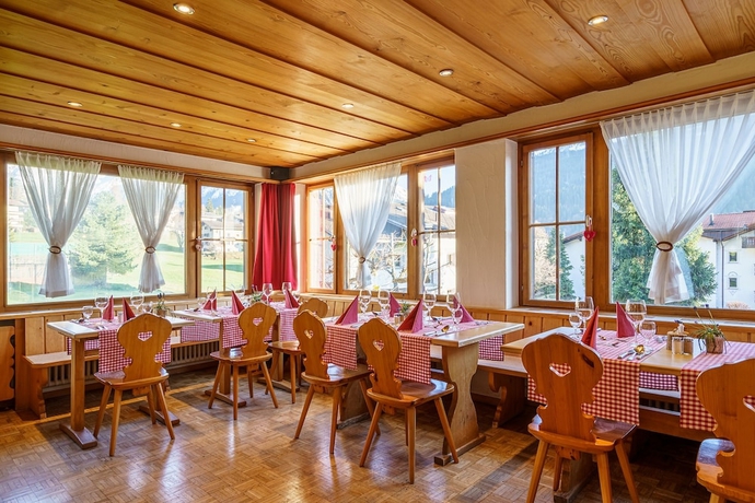 Imagen del bar/restaurante del Hotel Silvapina. Foto 4