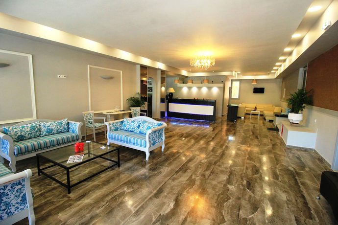 Imagen de los interiores del Hotel Silver Bay. Foto 18