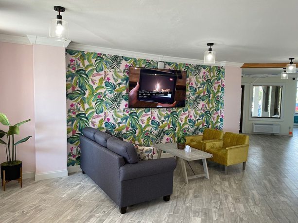 Imagen de los interiores del Hotel Silver Beach Club. Foto 18