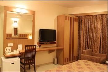 Imagen de la habitación del Hotel Silver Cloud and Banquets Ahmedabad. Foto 12