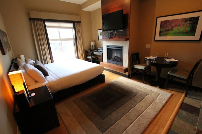 Imagen de la habitación del Hotel Silver Creek Lodge, Canmore. Foto 2