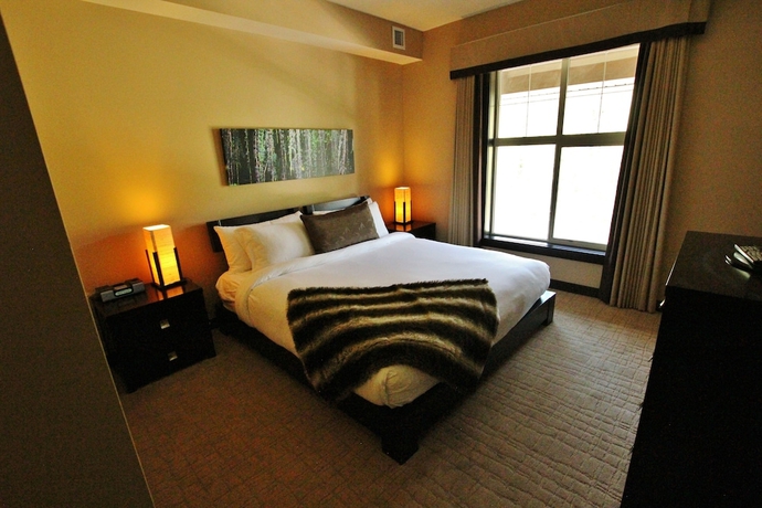 Imagen de la habitación del Hotel Silver Creek Lodge, Canmore. Foto 4