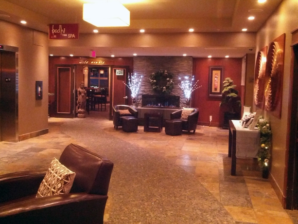 Imagen de los interiores del Hotel Silver Creek Lodge, Canmore. Foto 17
