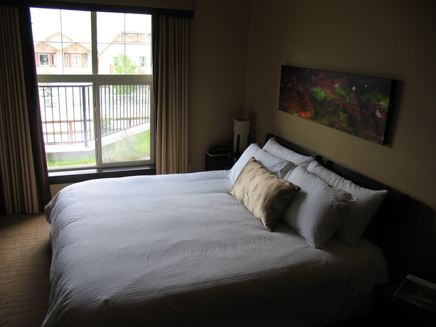 Imagen de la habitación del Hotel Silver Creek Lodge, Canmore. Foto 12