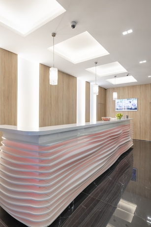 Imagen de los interiores del Hotel Silver Crown and Residence. Foto 14