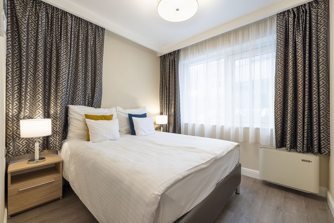 Imagen de la habitación del Hotel Silver Crown and Residence. Foto 11