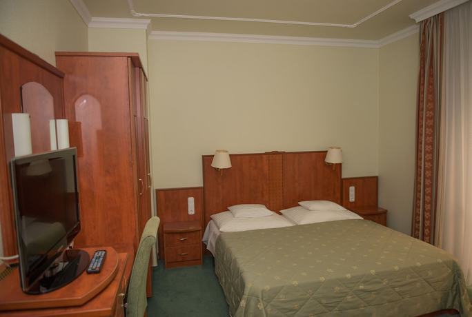 Imagen de la habitación del Hotel Silver, Hajduszoboszlo. Foto 3