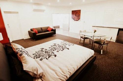 Imagen de la habitación del Hotel Silver Haven Motor Inn. Foto 5