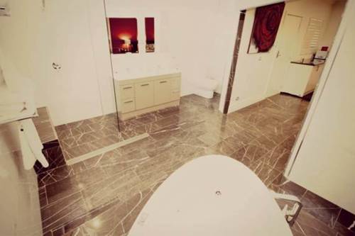 Imagen de la habitación del Hotel Silver Haven Motor Inn. Foto 6