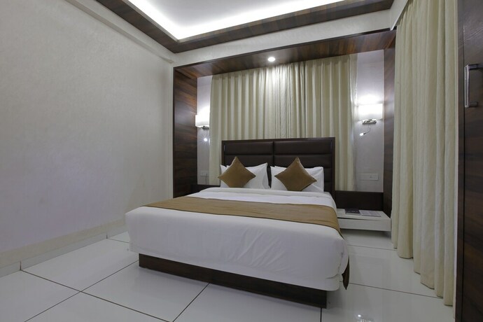 Imagen de la habitación del Hotel Silver Heights. Foto 26