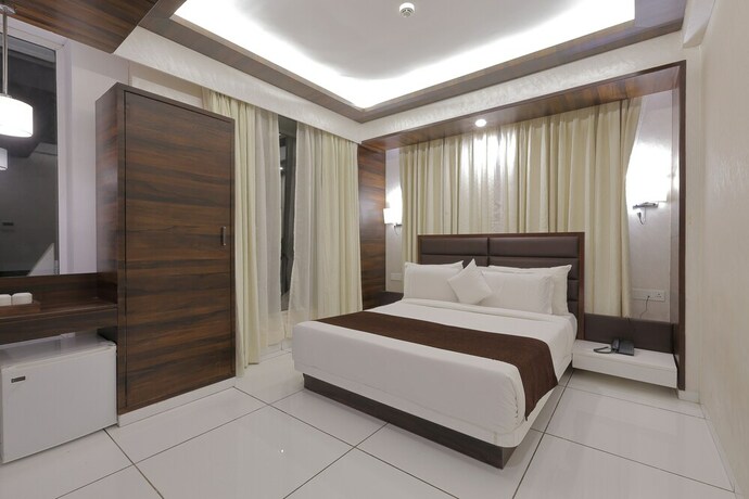 Imagen de la habitación del Hotel Silver Heights. Foto 27