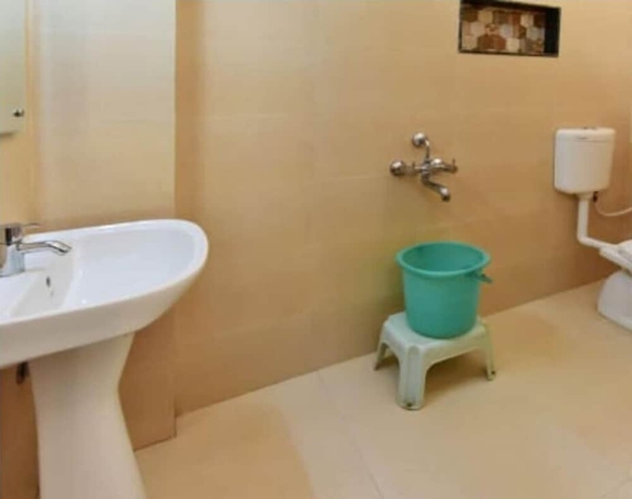 Imagen de la habitación del Hotel Silver Inn, Bhopal. Foto 11