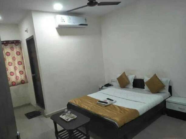 Imagen de la habitación del Hotel Silver Inn - Naroda. Foto 8