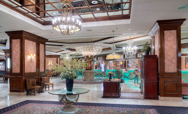 Imagen de los interiores del Hotel Silver Legacy Reno Resort Casino at THE ROW. Foto 19