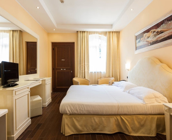 Imagen de la habitación del Hotel Silver, Milán. Foto 9