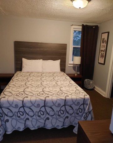 Imagen de la habitación del Hotel Silver Motel. Foto 4