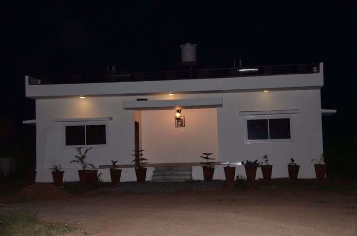 Imagen general del Hotel Silver Oak Country Yard. Foto 3