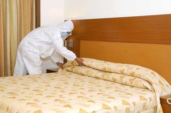 Imagen de la habitación del Hotel Silver Palace, Rajkot. Foto 8