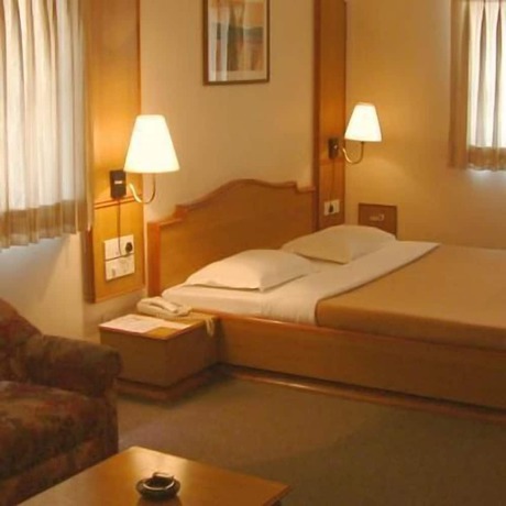 Imagen de la habitación del Hotel Silver Palace, Rajkot. Foto 10