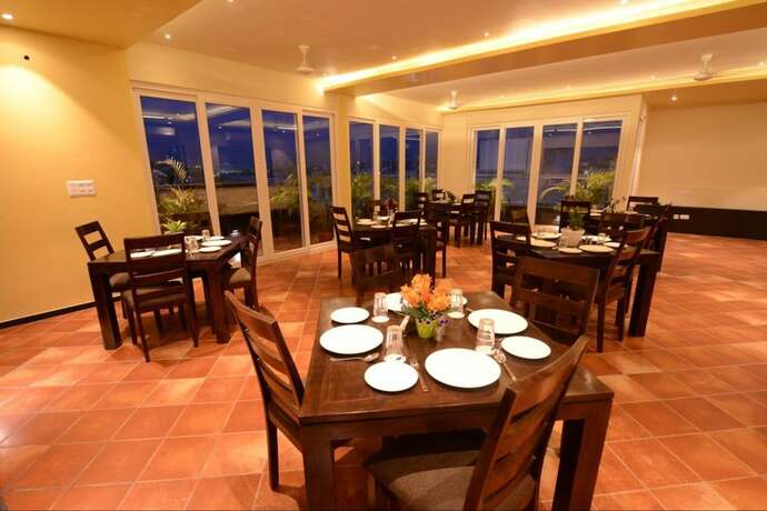 Imagen del bar/restaurante del Hotel Silver Pride. Foto 4